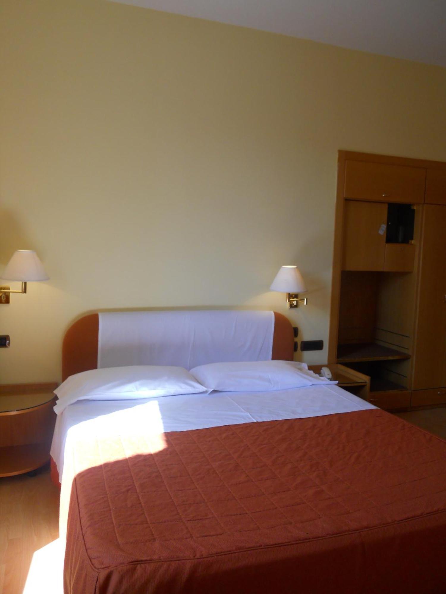 Albergo Italia Urbino Dış mekan fotoğraf