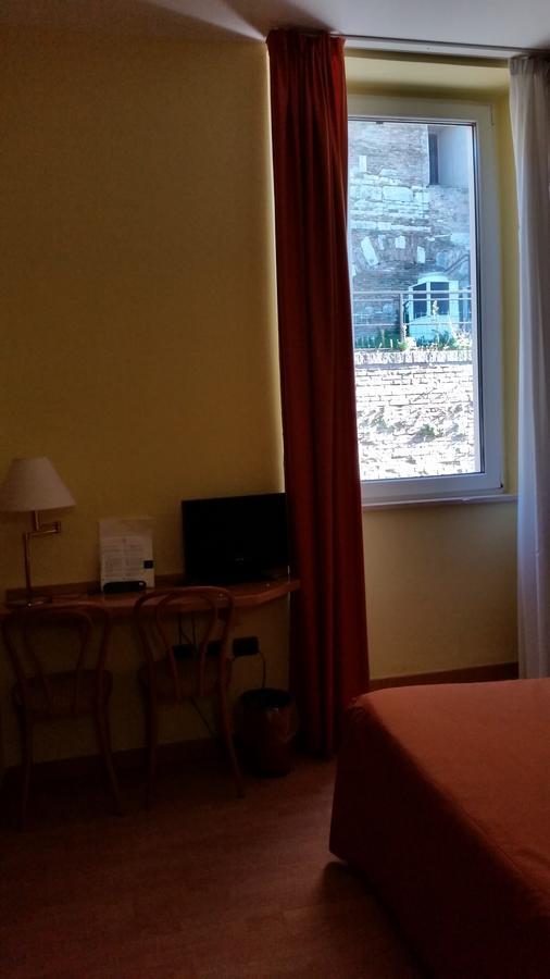 Albergo Italia Urbino Oda fotoğraf